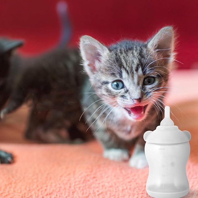 Silicone PET Nursing Bottle for Kittens and Puppies Leak-Proof Milk Feeder 100% Food-Grade Material Portable Feeding Bottle for Small Animals