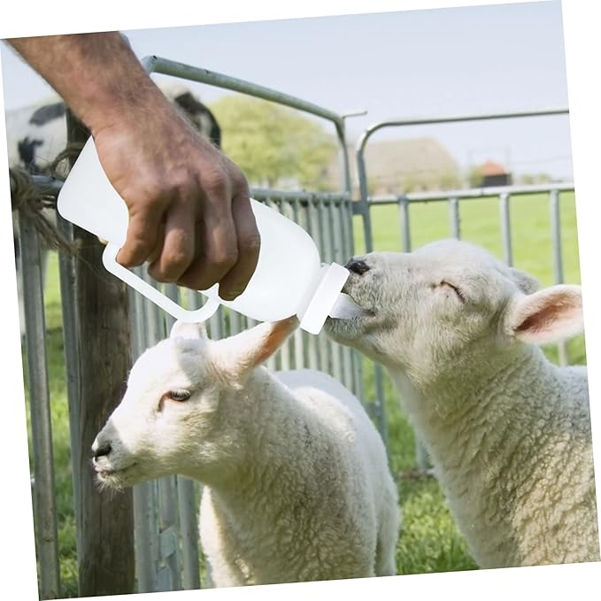 Mikikit 2L Calf Milk Bottle Silicone Nursing Bottle for Calves and Kittens for Livestock and Small Animals 4-Pint Capacity