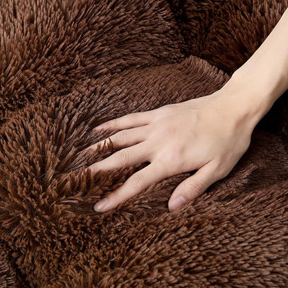 EHEYCIGA Fluffy Dog Crate Bed for Medium Dogs, Plush Faux Fur Crate Pad, Calming Anti Anxiety Medium Dog Bed, Washable Soft Warm Mat with Non-Slip Bottom, Coffee