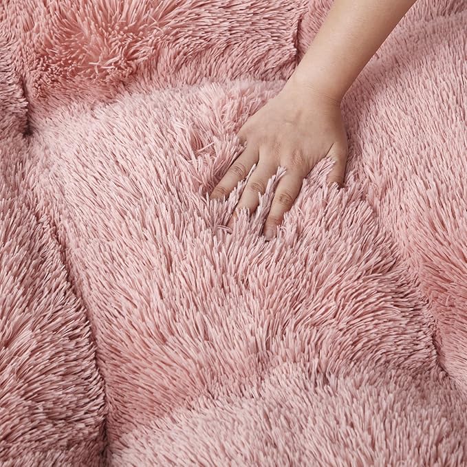 EHEYCIGA Fluffy Dog Crate Bed for Extra Large Dogs, Plush Faux Fur XLP Pad, Calming Anti Anxiety XL Plus Bed for Crate, Washable Soft Warm Dog Mat with Non-Slip Bottom, Pink