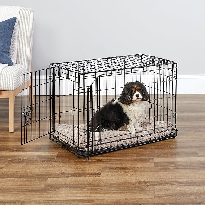 Midwest Homes for Pets 30-Inch New World Crate for Medium Breeds, 21-40 lbs, Double Door Folding Dog Crate, Leak-Proof Tray & Secure Latches, Portable, Durable & Easy to Assemble