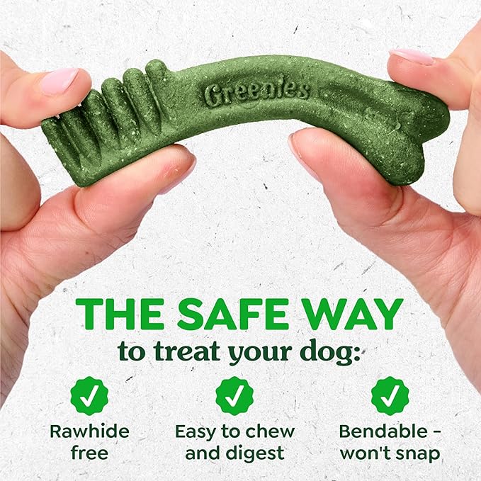 Greenies Veterinarian-Recommended Adult Natural Dental Dog Treats Regular Size, Dog Dental Chews, Original Flavor, 6 oz. Pack, 6 Count